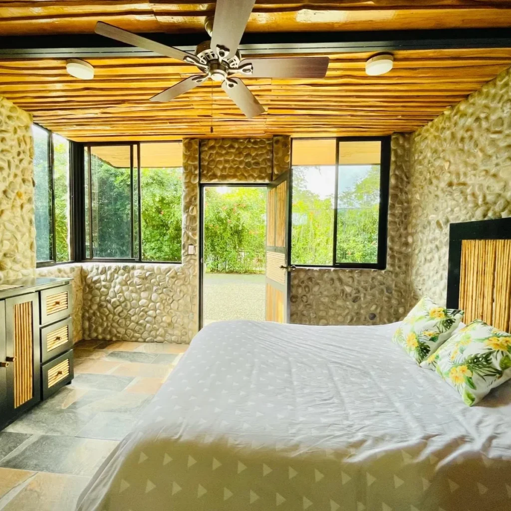volunteer in residence accomodations